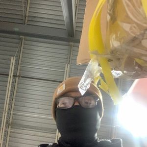 Meet your Posher, Leon